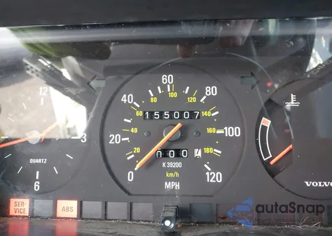 1992 Volvo 240 from USA, damaged, VIN YV1AW8805N1933006